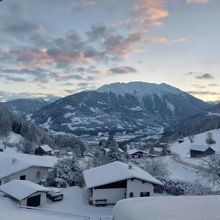 Haus Stroehle Apartment